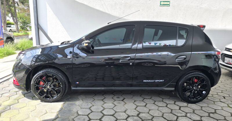 RENAULT SANDERO RS 2020 - Imagen 3