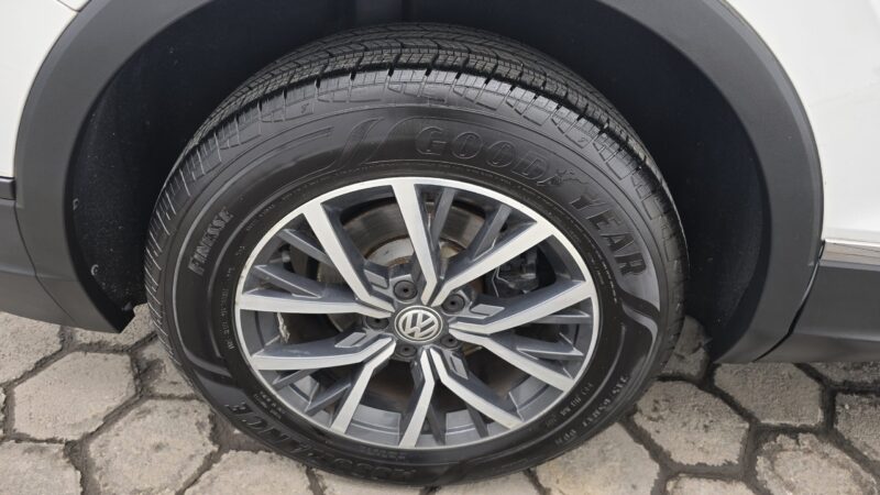 VW TIGUAN COMFORTLINE 7 PAS 2018 - Imagen 20