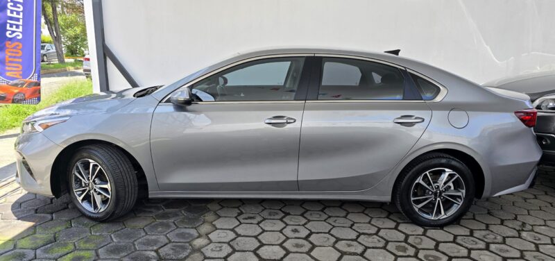 KIA FORTE EX 2023 - Imagen 3