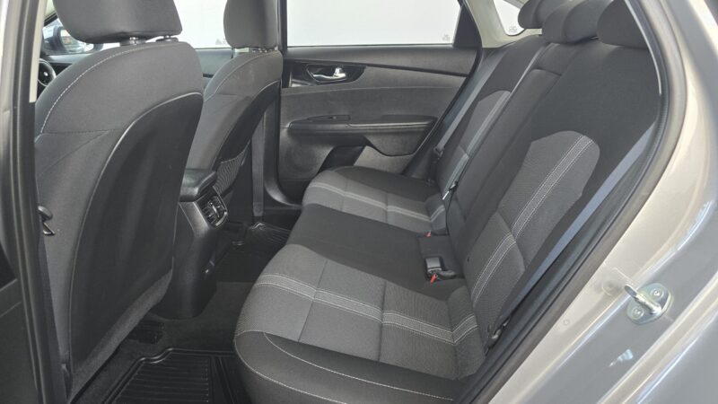 KIA FORTE EX 2023 - Imagen 12