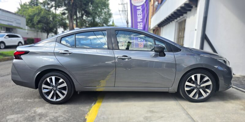 Nissan Versa Platinum 2021 - Imagen 7
