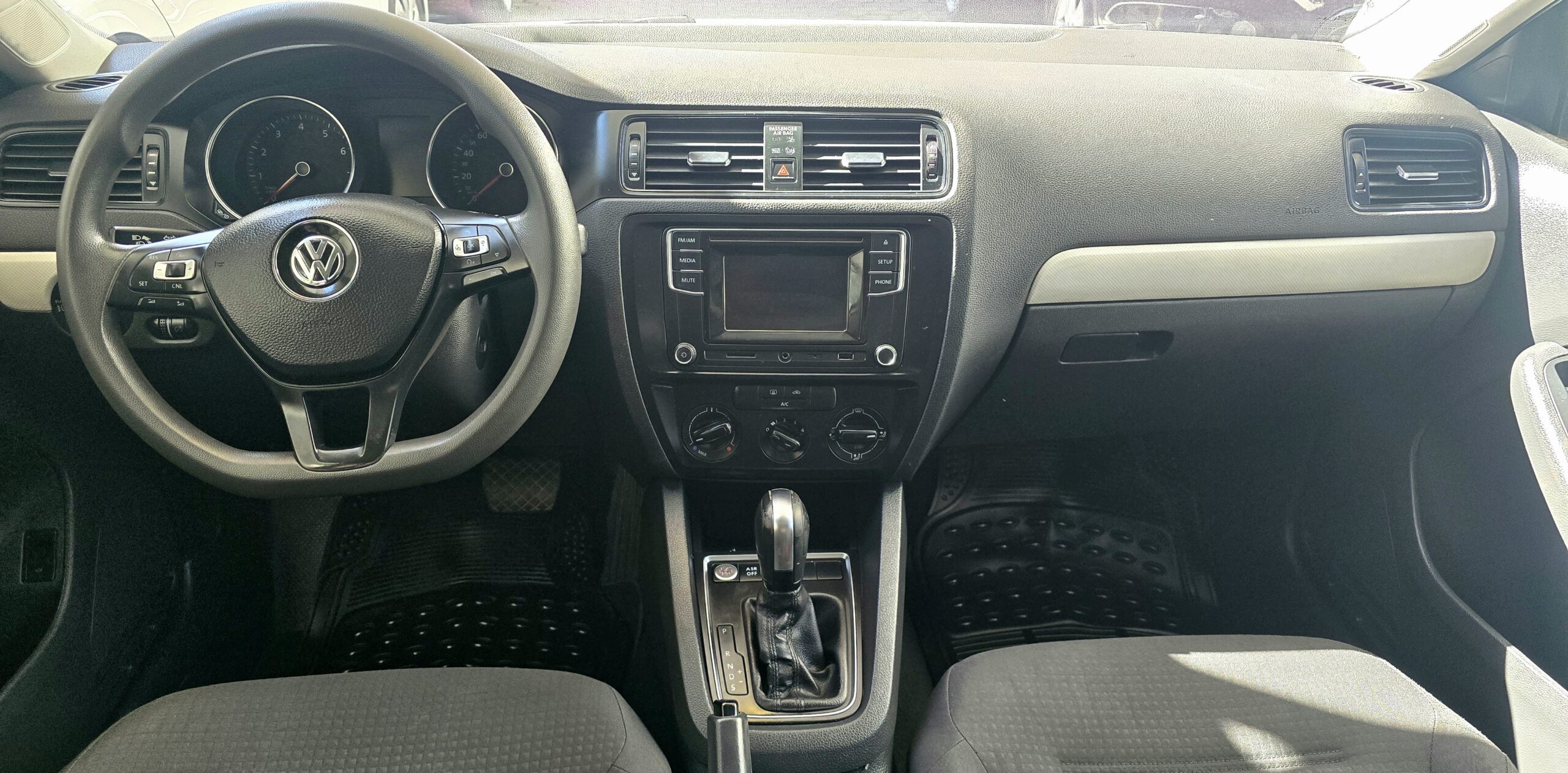 ๐ฉ๐ผ๐น๐ธ๐๐๐ฎ๐ด๐ฒ๐ป ๐๐ฒ๐๐๐ฎ ๐ฎ๐ฌ๐ญ๐ด - Imagen 10