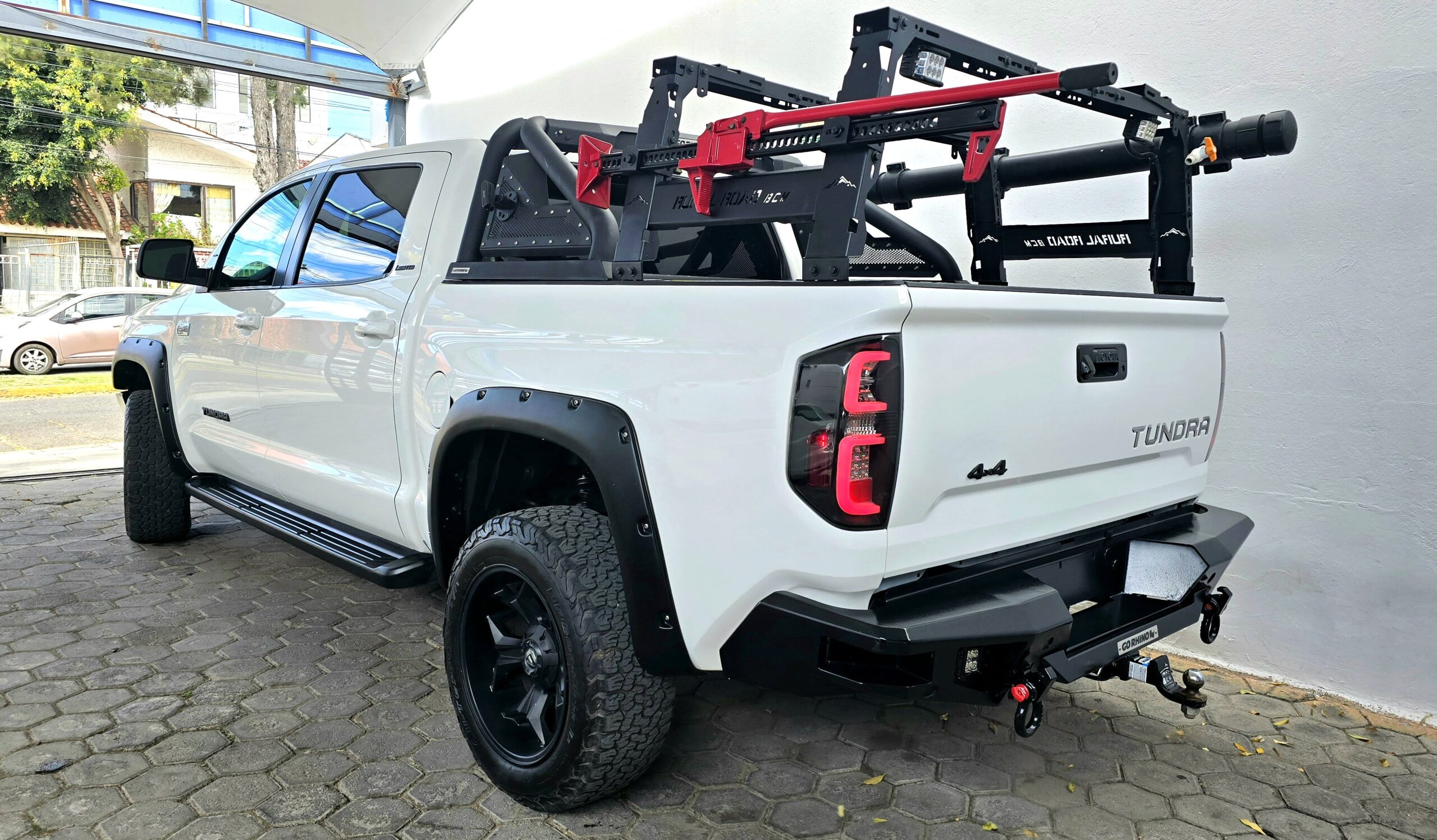 ๐ง๐ผ๐๐ผ๐๐ฎ ๐ง๐๐ป๐ฑ๐ฟ๐ฎ ๐ฎ๐ฌ๐ญ๐ฒ - Imagen 4