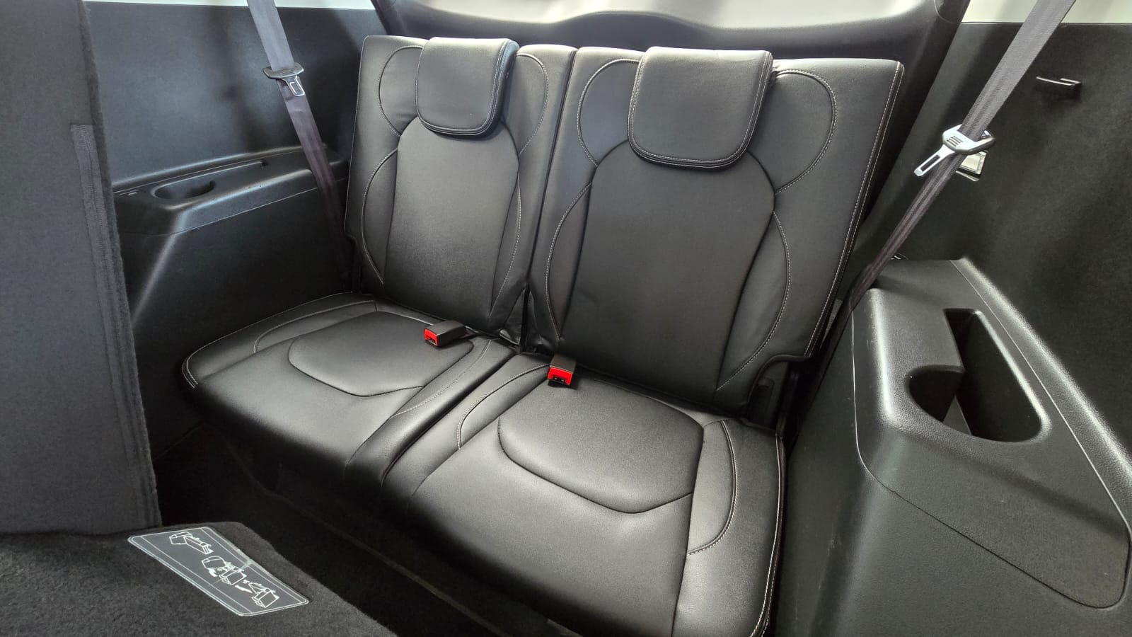 ๐๐ต๐ฒ๐๐ฟ๐ผ๐น๐ฒ๐ ๐๐ฎ๐ฝ๐๐ถ๐๐ฎ ๐ฃ๐ฟ๐ฒ๐บ๐ถ๐ฒ๐ฟ ๐ฎ๐ฌ๐ฎ๐ฎ - Imagen 13