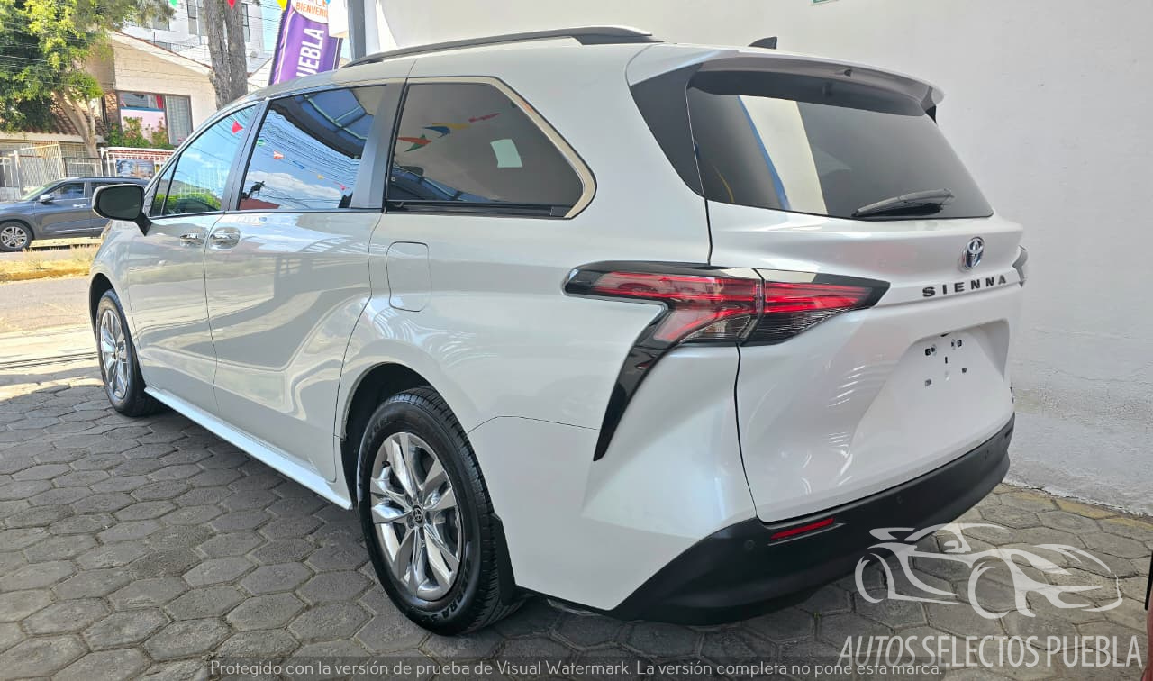 ๐ง๐ผ๐๐ผ๐๐ฎ ๐ฆ๐ถ๐ฒ๐ป๐ป๐ฎ ๐ซ๐๐ - Imagen 3